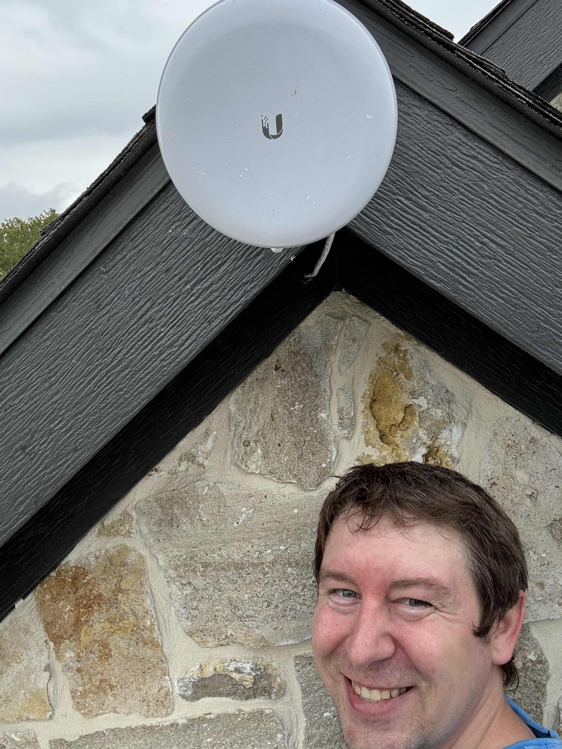 UniFi broadband equipment installation